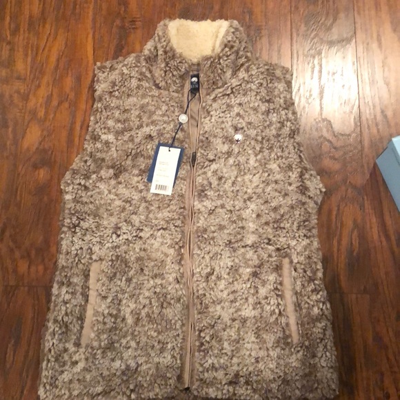 The Southern Shirt Company Jackets & Blazers - Southern Shirt Company Sherpa Vest NWT The Southern Shirt Company Jackets & Blazers - Southern Shirt Company Sherpa Vest NWT